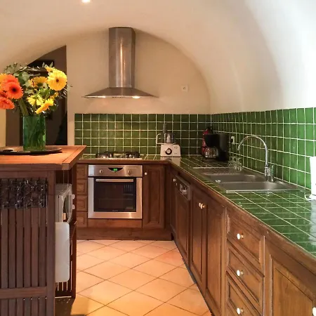 Sleeps 8 With Pool Air Con And Wifi *