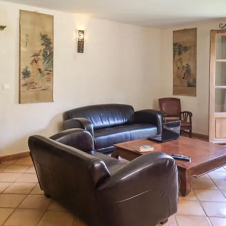 Villa Sleeps 8 With Pool Air Con And Wifi *